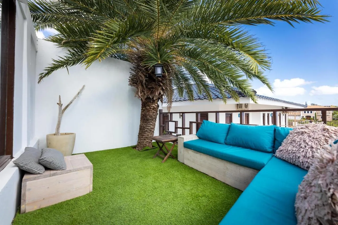 Apartment Lovely Rose With Garden Jacuzzi Curacao